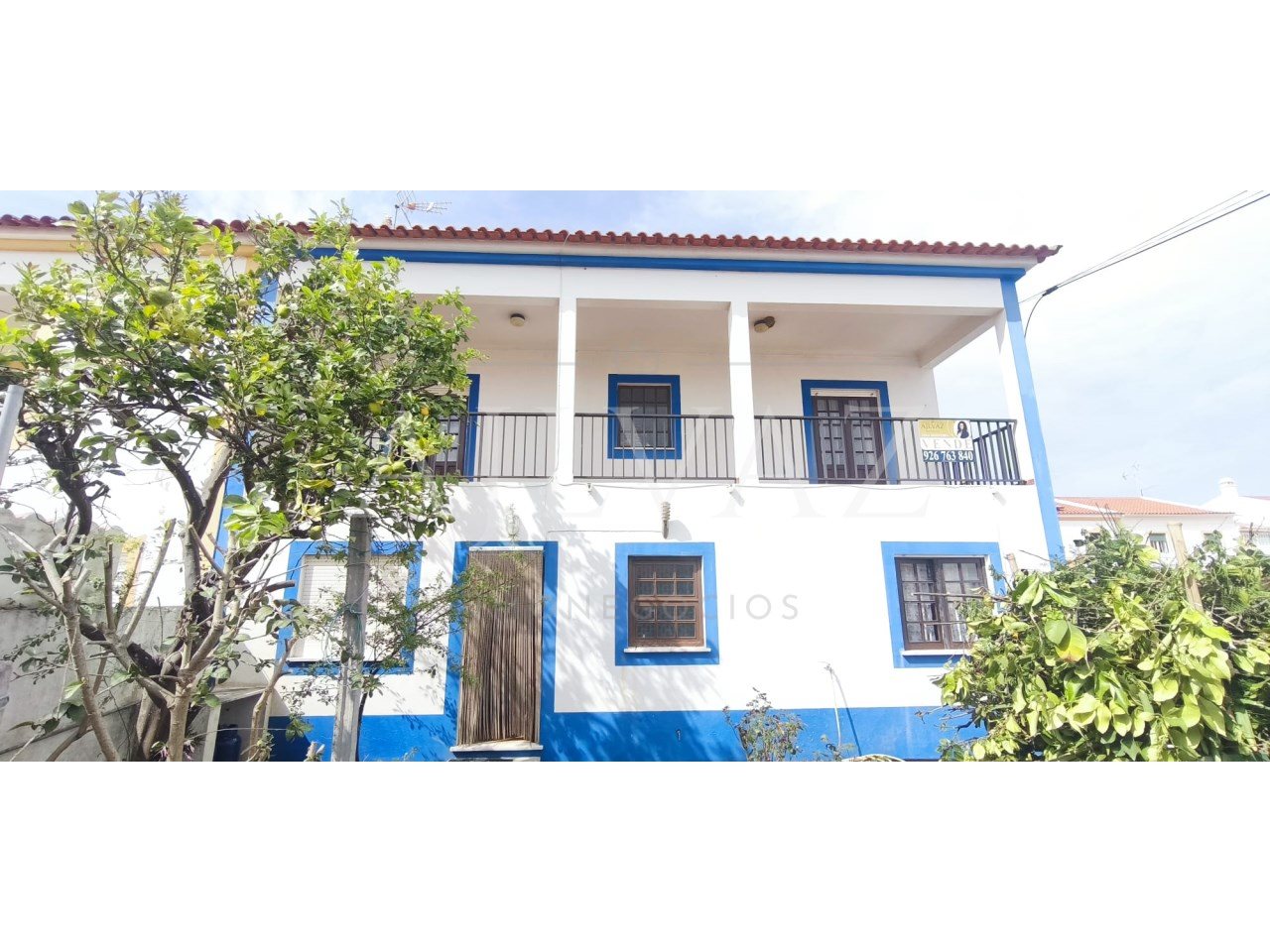 Vivienda T5 + T1 en el Centro de Vila Nova de Milfontes – Espacio, Luz y Potencial Único