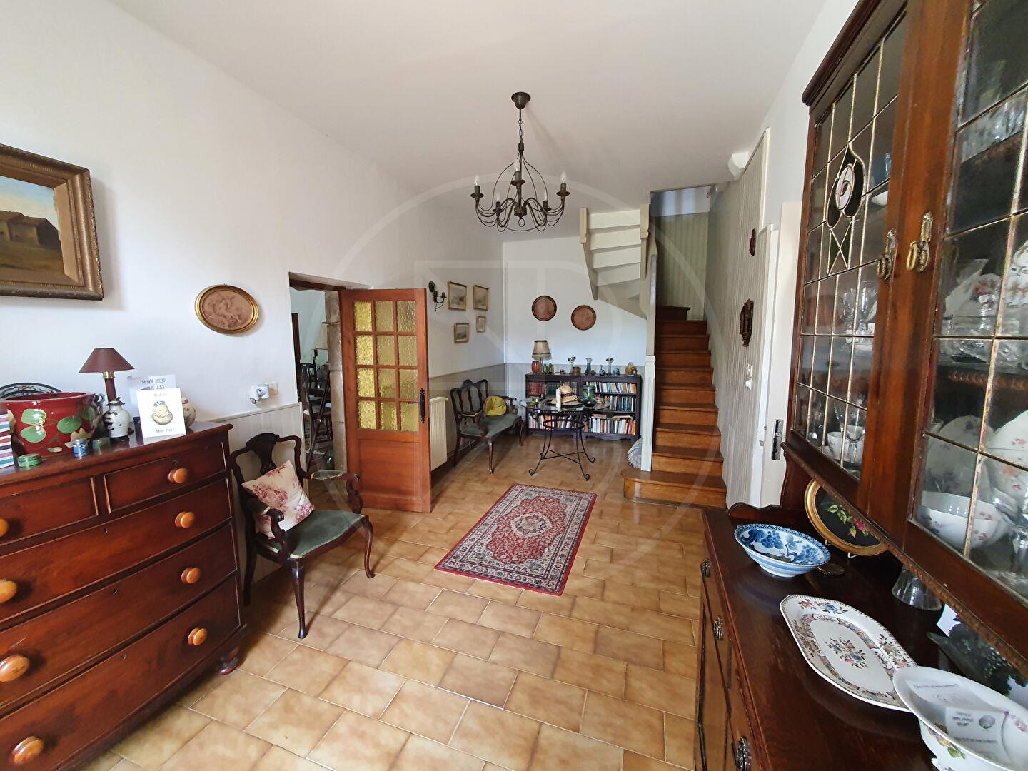 Compra: Vivenda (33580)