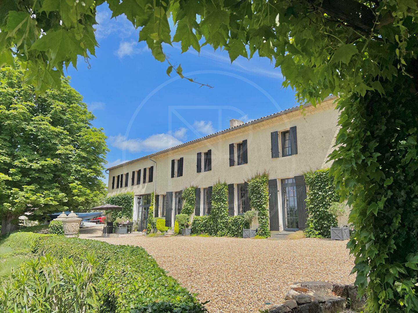 Elegant character home near Saint-Emilion