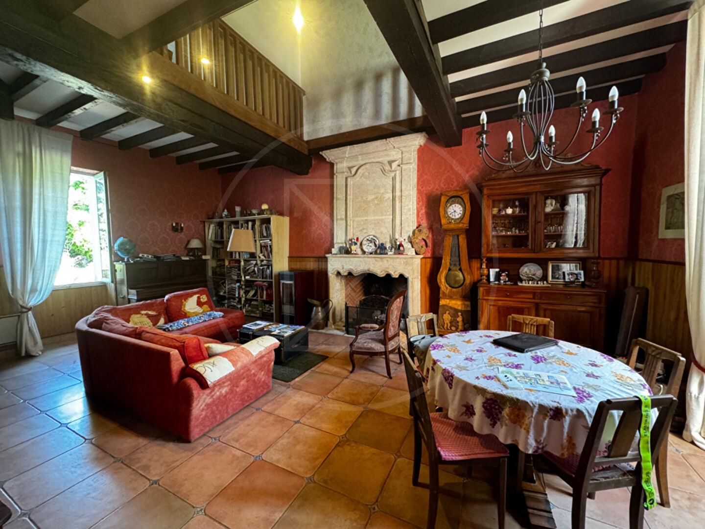 Compra: Vivenda (33580)