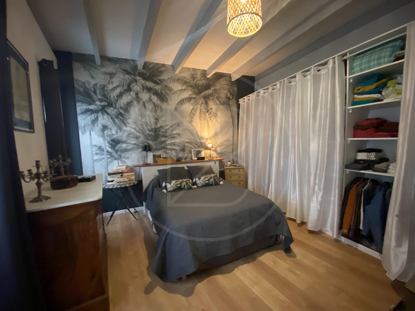 Charming property with gite and apartment