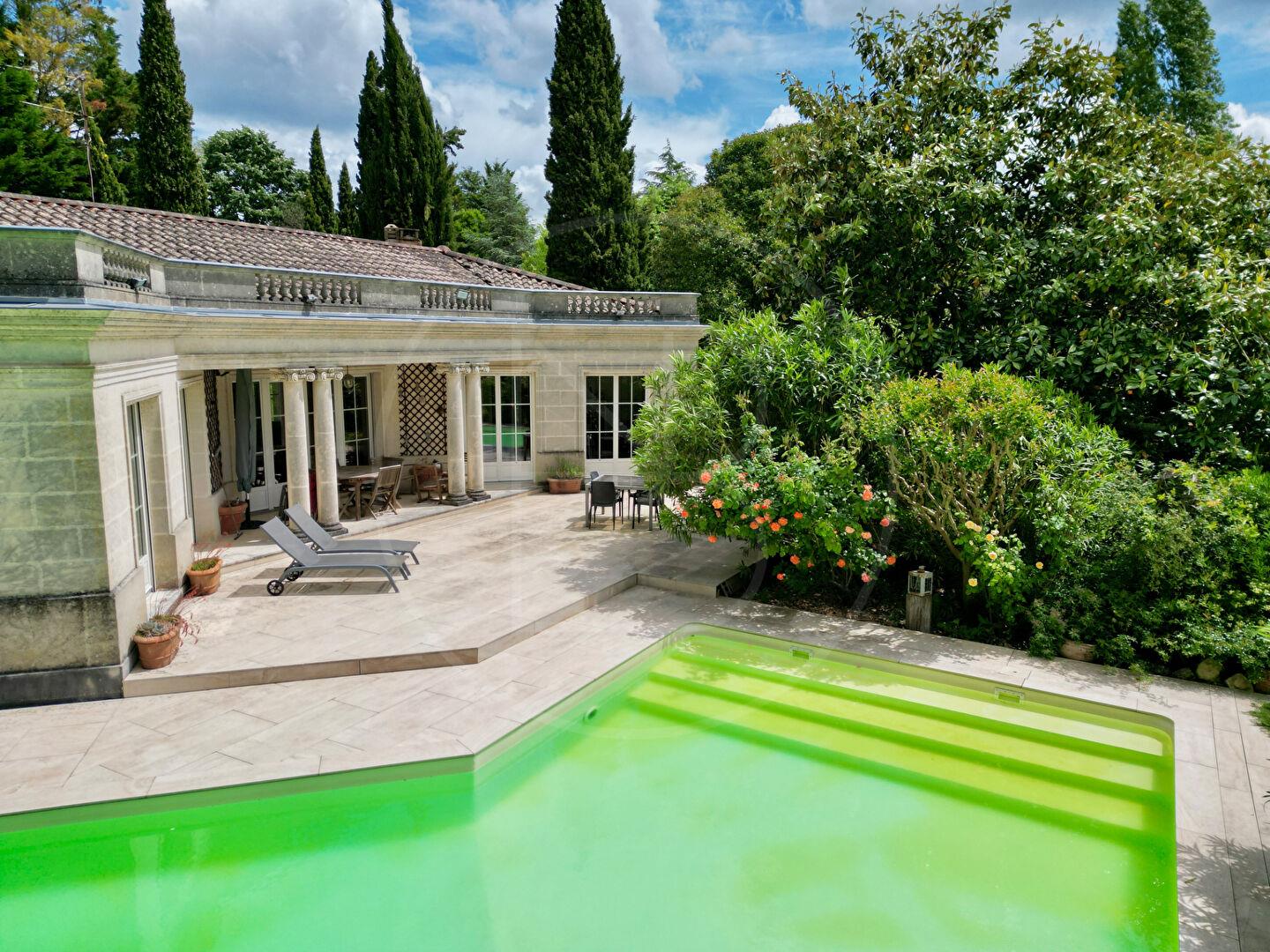 Stone villa with pool on 1.97 ha of wooded land