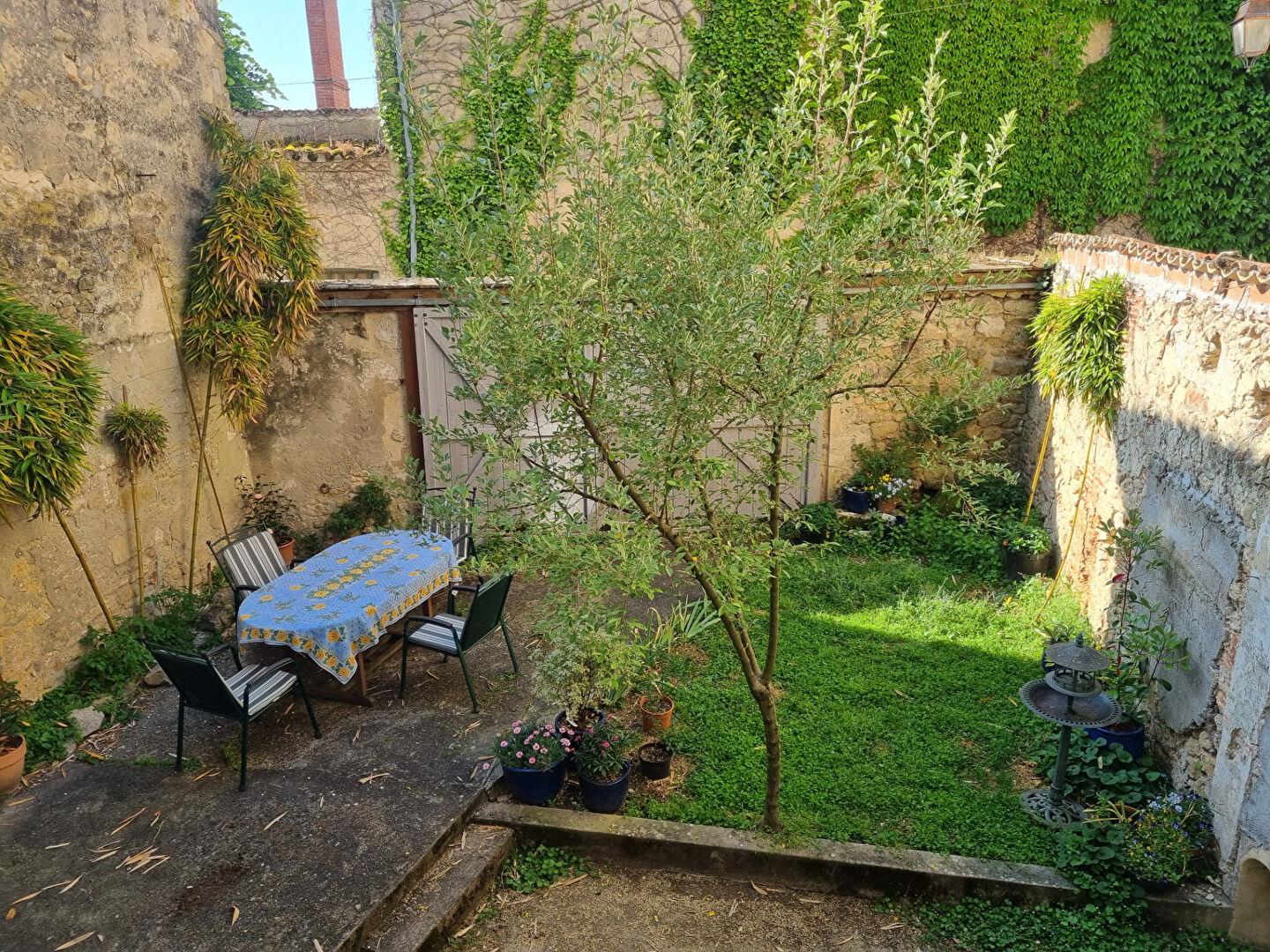Maison de charme au coeur de Bazas