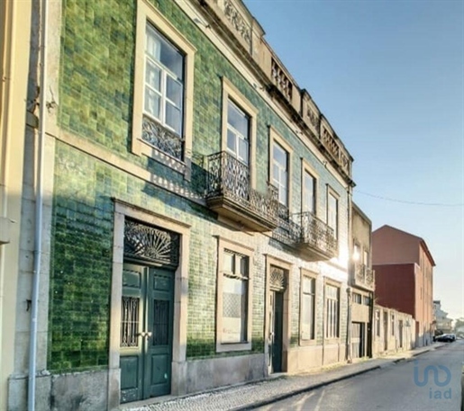 Home / Villa with 7 Rooms in Aveiro with 600,00 m²