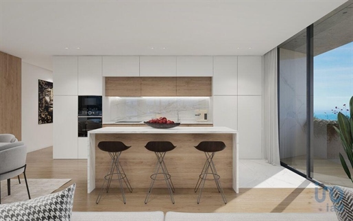 Appartement T4 à Porto de 215,00 m²