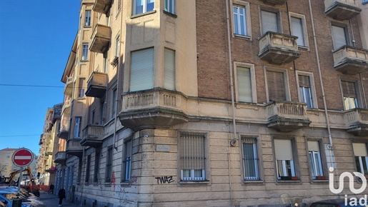 Sale Apartment 80 m² - 1 bedroom - Turin