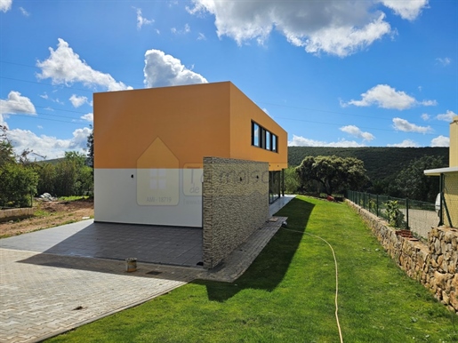 Brand new 4 bedrooms villa near Loulé