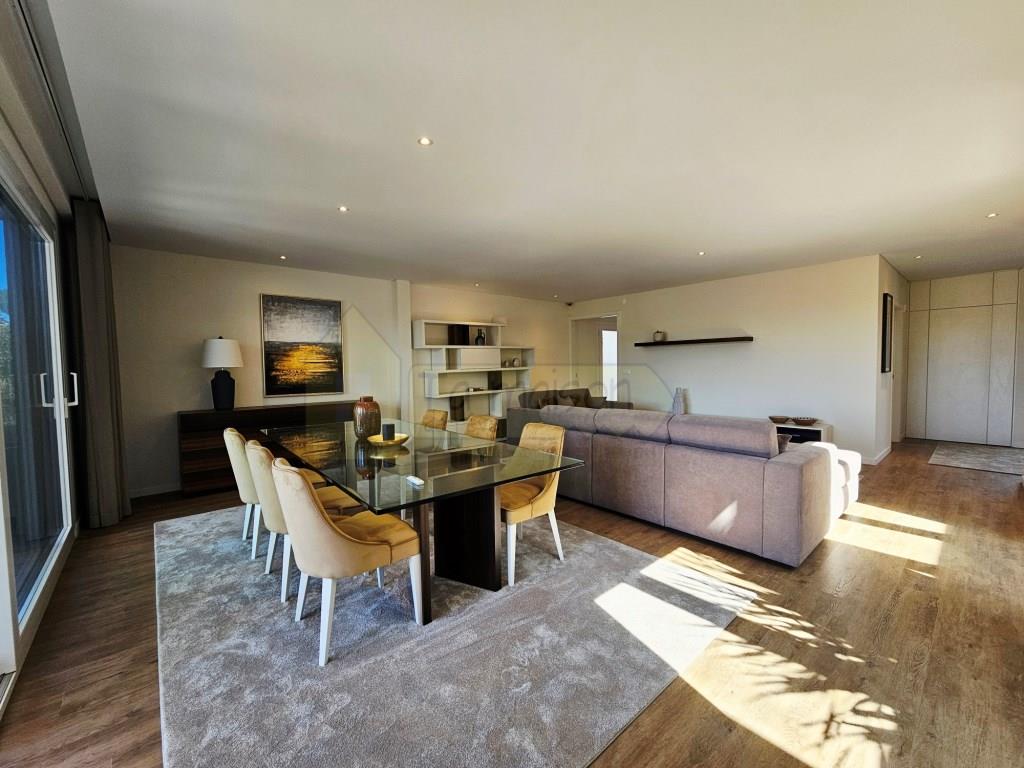 Fantastische Villa mit 3 Schlafzimmern und leichtem Stahlrahmen (Lsf)