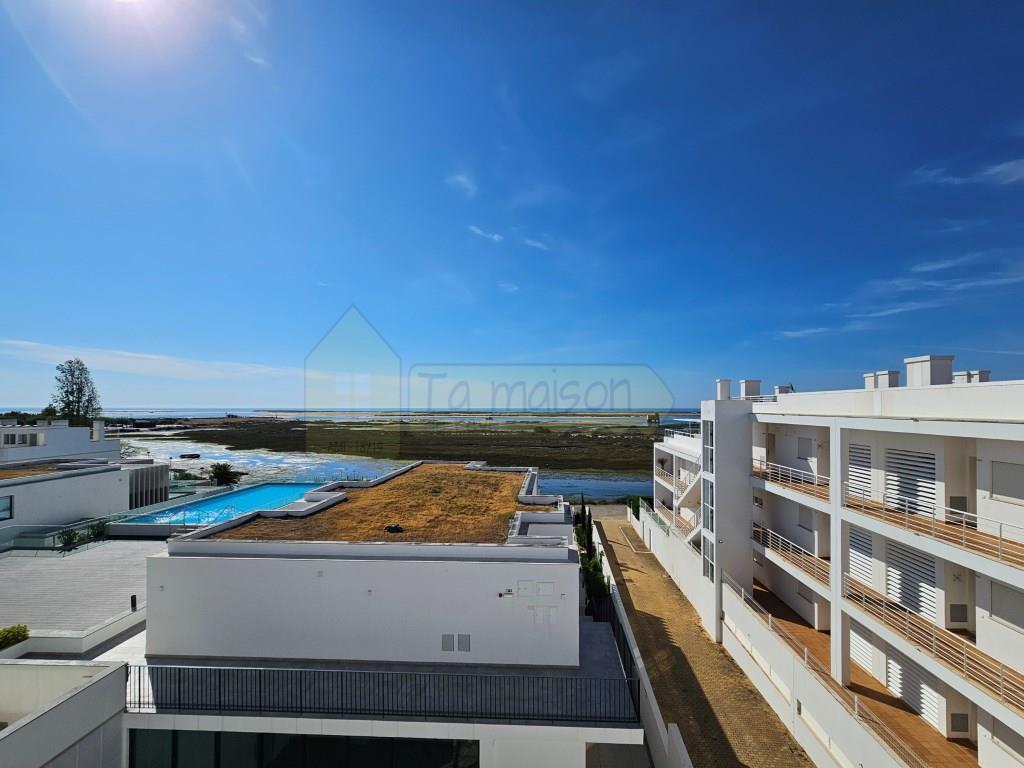 Apartamento T3 com vista deslumbrante para a Ria Formosa