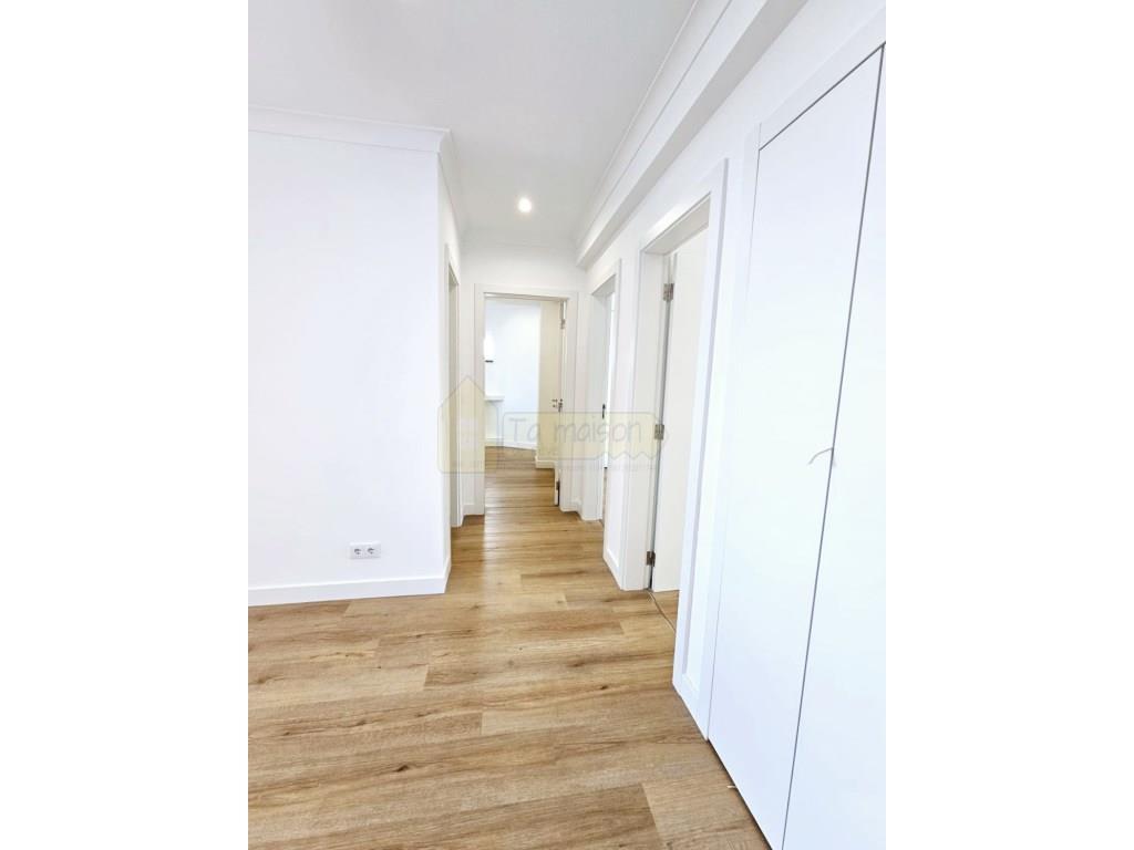 Apartamento T3 com vista deslumbrante para a Ria Formosa