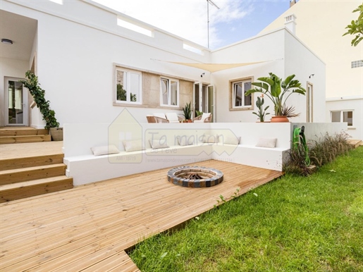 Magnificent villa in the center of Loulé completely restored V3 + 1 and annex