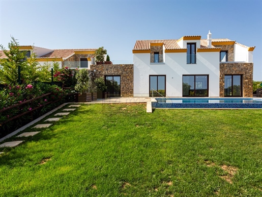 Newly built house with sea view and pool for sale in Tavira