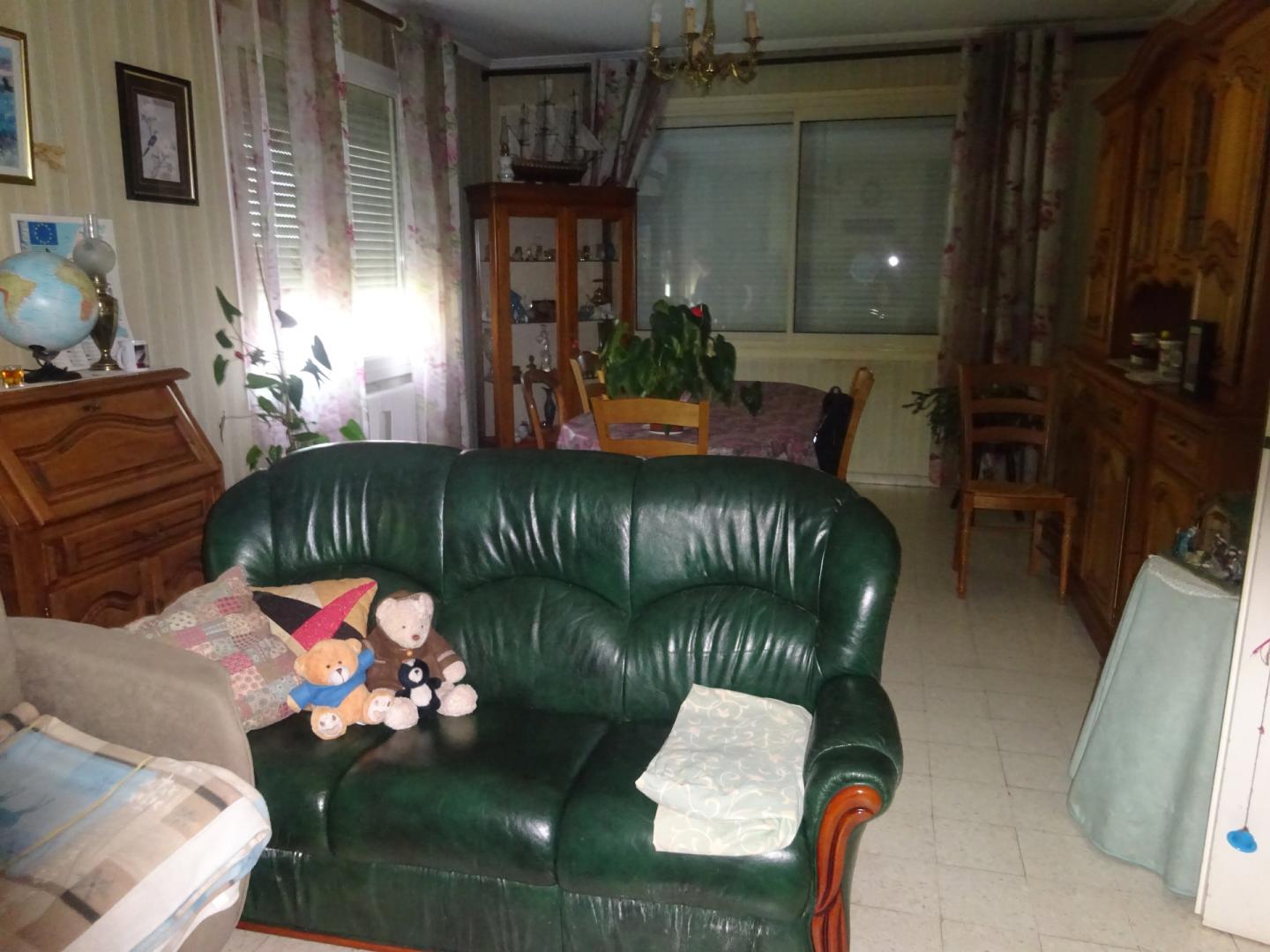 Compra: Vivenda (46220)