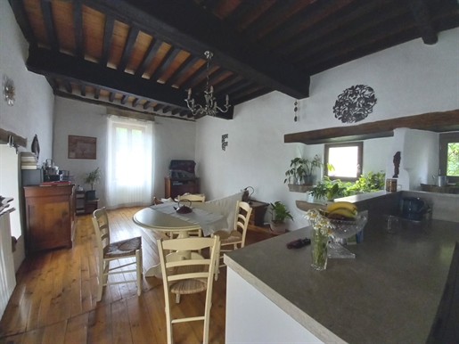 Catus Region - Renovated Old House with Terrace