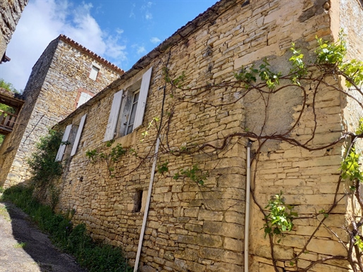 Région Prayssac - Maison ancienne en pierre avec deux chambres , grenier , cave et atelier.