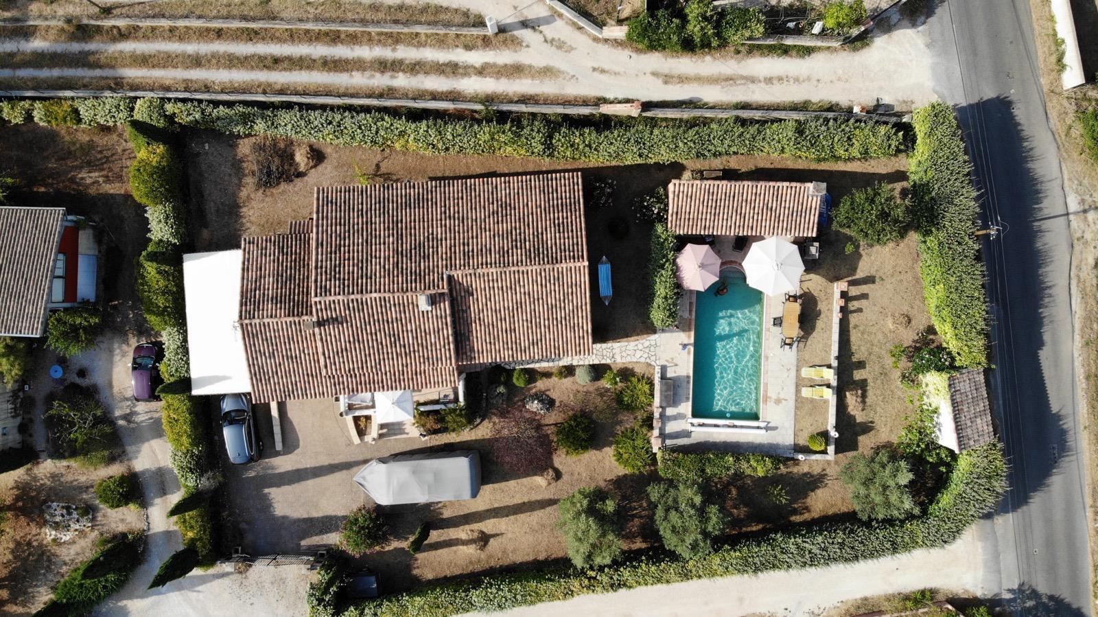 Single-storey villa near the village with all comforts in eclusiveness!