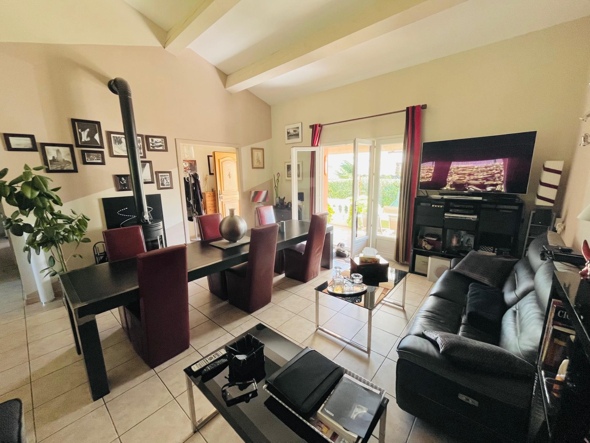 Single-storey villa near the village with all comforts in eclusiveness!