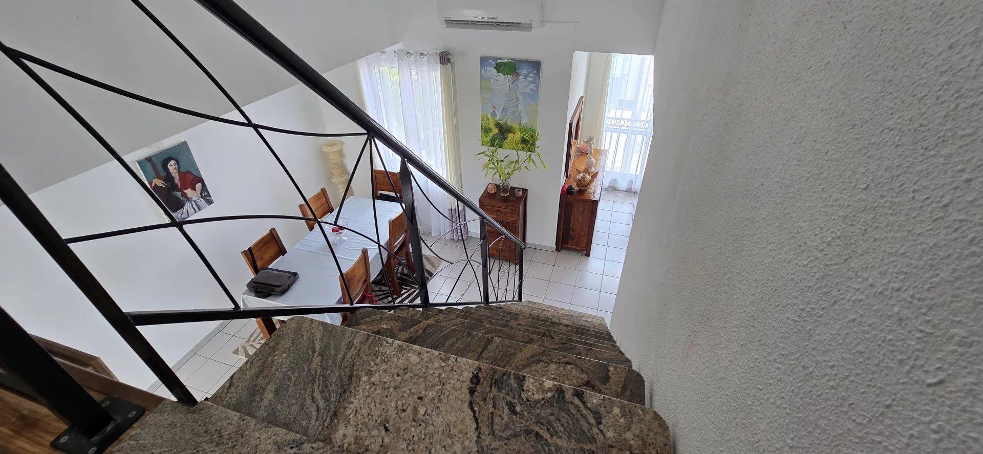 For sale - Exceptional T5 luxury apartment - Hyper Centre de Saint-Leu - Saint-Leu, France