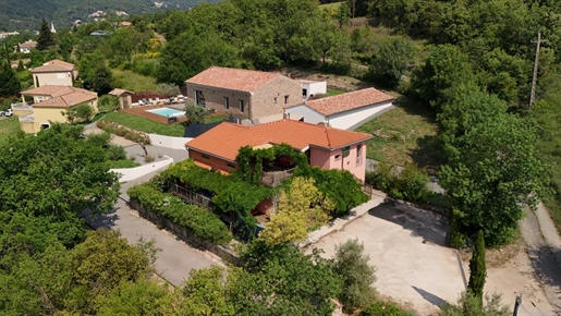 Havre de Paix comprising 4 gîtes with private terrace in a timber-framed villa in Lamalou les Bains