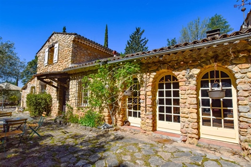 Lorgues - Magnificent stone Provencal Mas set in 2 hectares of woodland