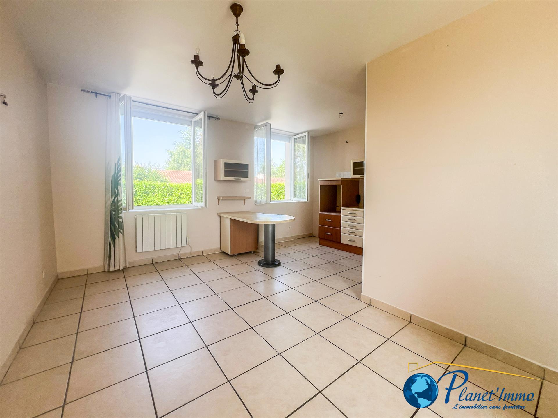 Villars Beau T3 En Rez De Jardin Avec Terrasse Et Garage