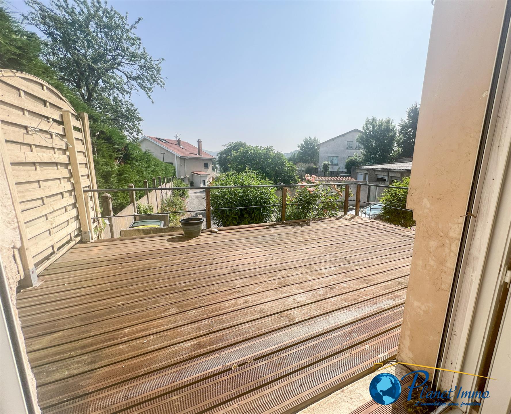 Villars Beau T3 En Rez De Jardin Avec Terrasse Et Garage