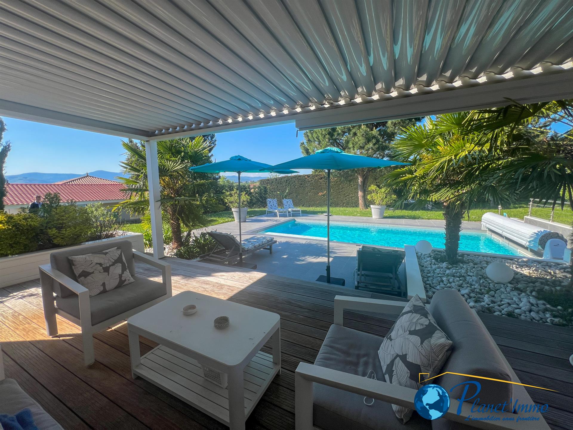 Cellieu Magnifique Villa De Plain Pied De 180m2 Sur 2130m2 De Terrain Avec Piscine