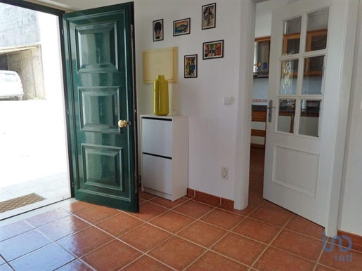 House with 3 Rooms in Lisboa with 136,00 m²