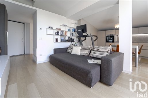 Sale Apartment 80 m² - 2 bedrooms - Milan