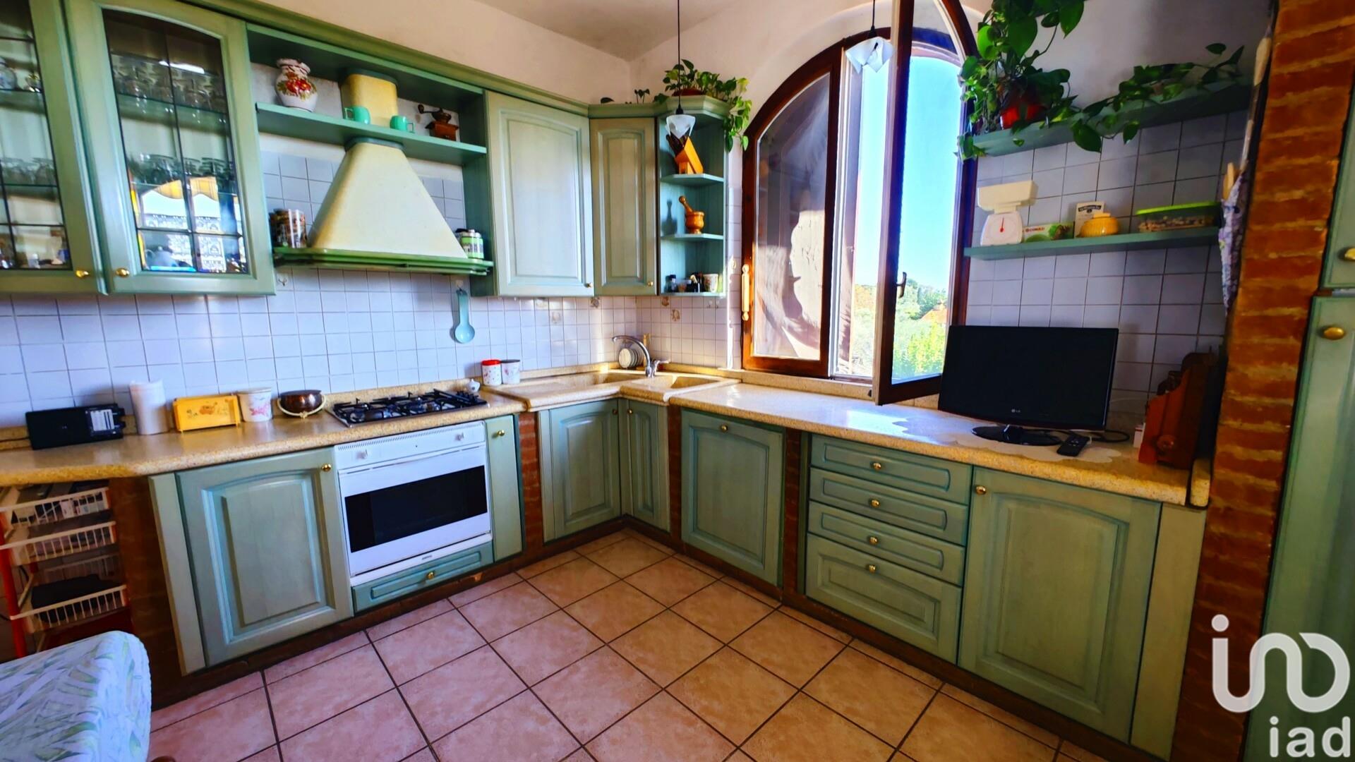 Sale Detached house / Villa 300 m² - 6 bedrooms - Rosignano Marittimo