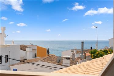 Exclusif - Charmante propriété avec vue sur la mer et 3 chambres à Burgau - Algarve