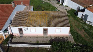 Farmhouse with warehouses, stables and 9 Hectares of agricultural land - Aljezur 