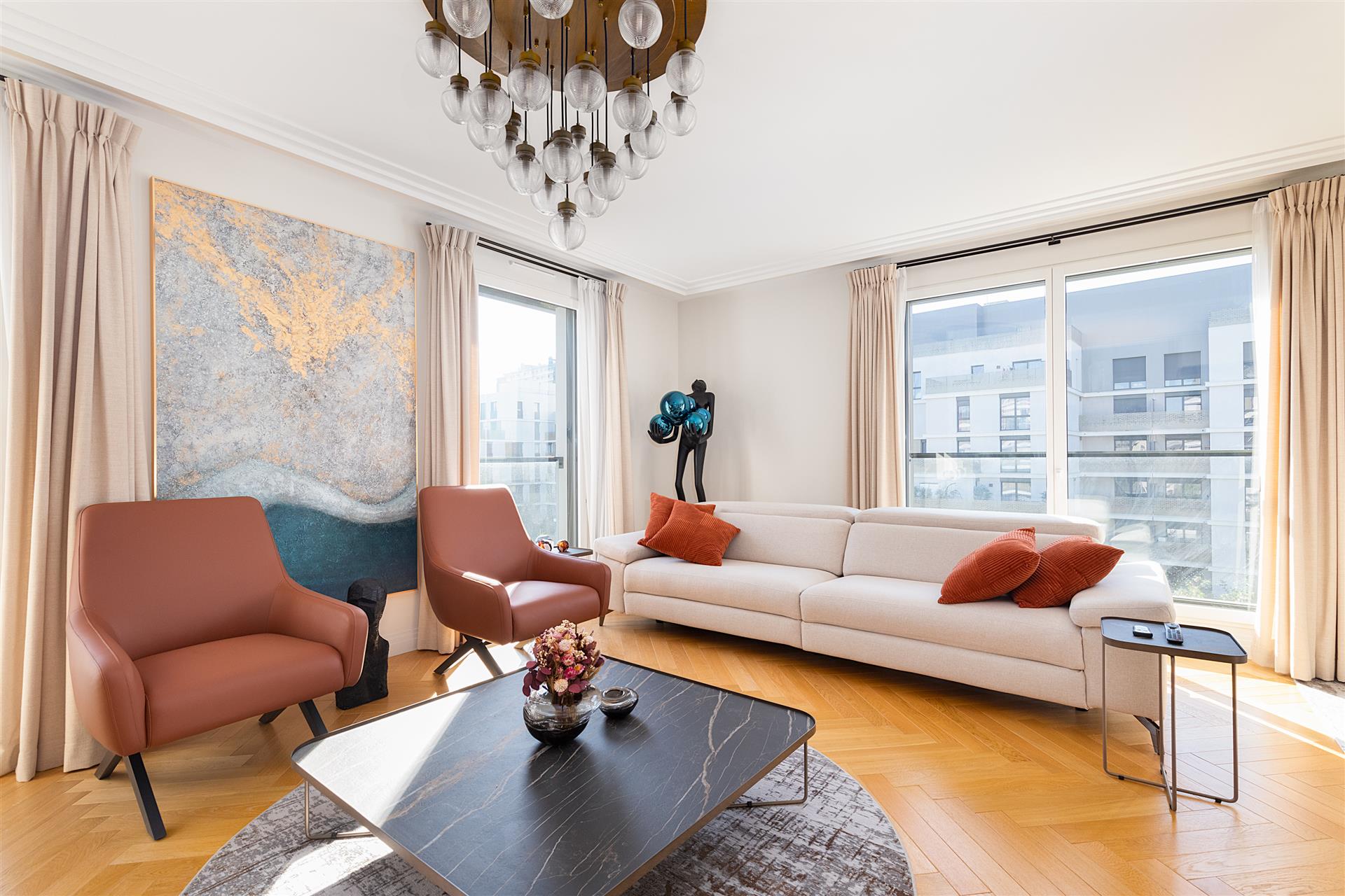 Apartament 8 camere 212 m2 cu terase