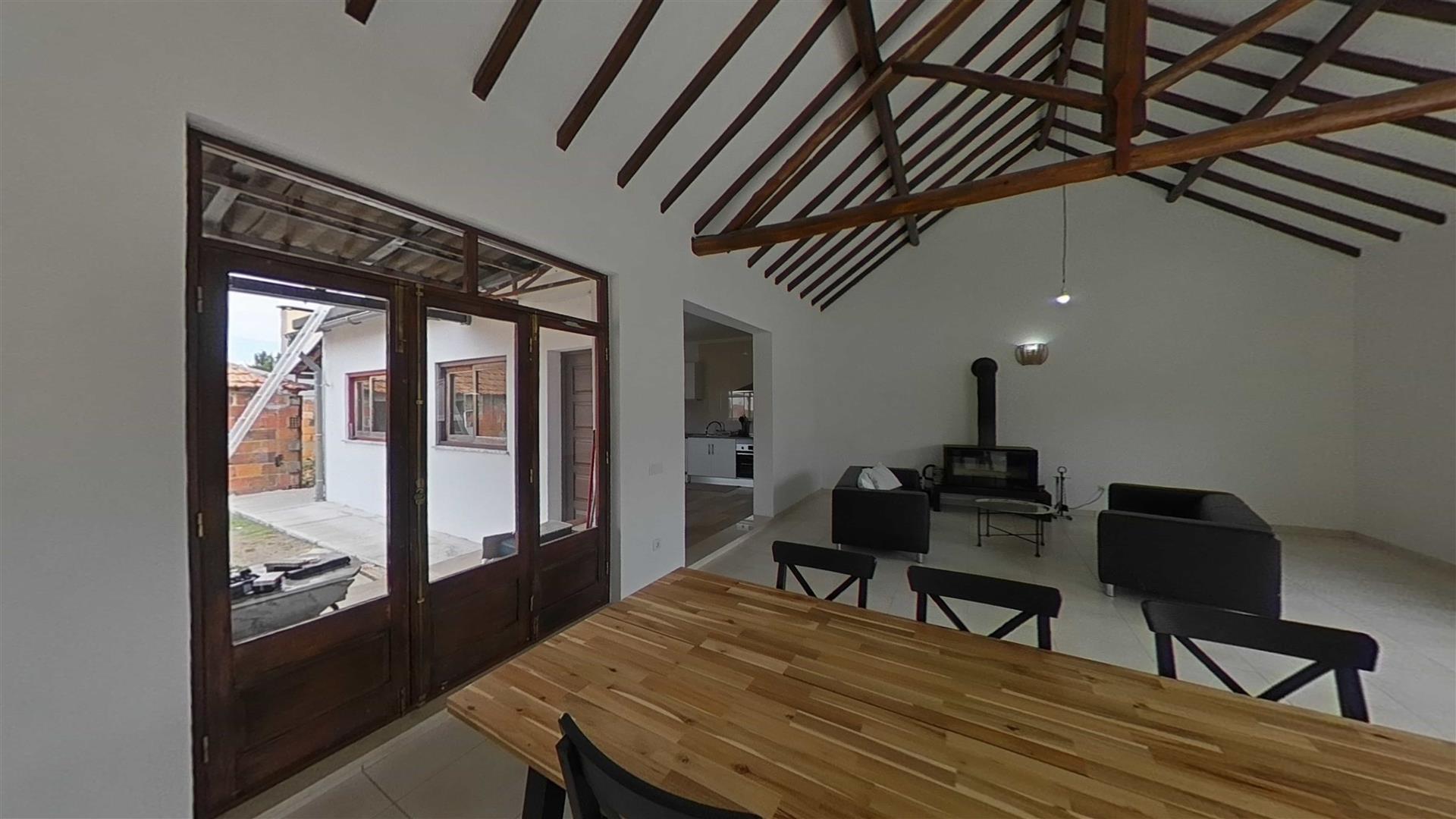 Single storey 2 bedroom villa with two suites, large living room and large spaces.