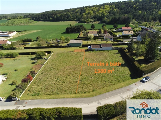 Land to build 1380 m2 not serviced