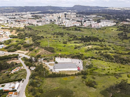 Terrain urbainizé à Setúbal pour la construction