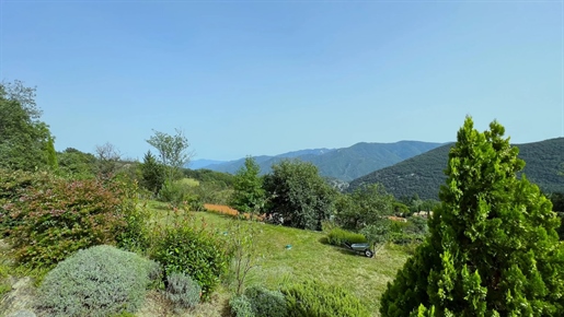 Villa with Exceptional Views on 4500m²