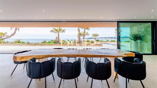 Exklusive Villa Première ligne sur la mer, außergewöhnlich modern in Sanary-sur-Mer