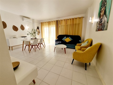 1 Bedroom Apartment For Sale in Portimão