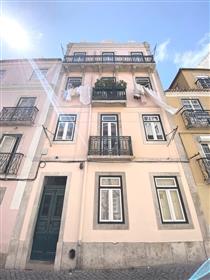 5 bedroom building for sale in Bairro-Alto, Lisbon