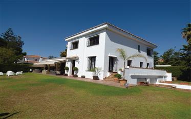Villa de 385 m2 à vendre. Chilches Côte de Malaga
