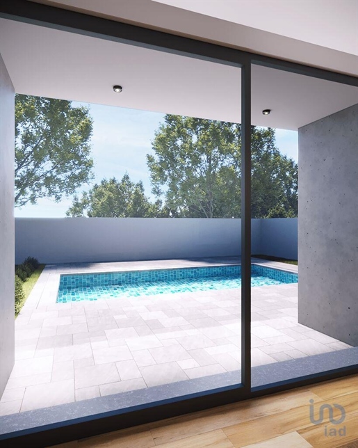 Home / Villa met 4 Kamers in Braga met 300,00 m²