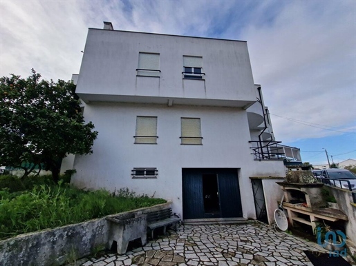 Maison T5 à Viana do Castelo de 250,00 m²