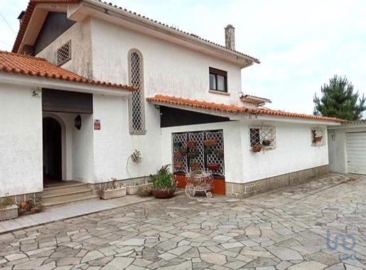 Home / Villa with 4 Rooms in Viana do Castelo with 238,00 m²