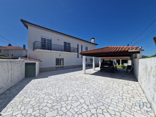 House with 3 Rooms in Viana do Castelo with 233,00 m²