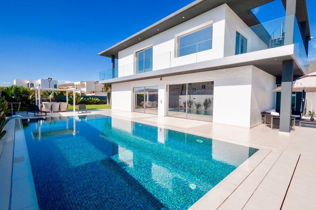 Purchase: House (38670)