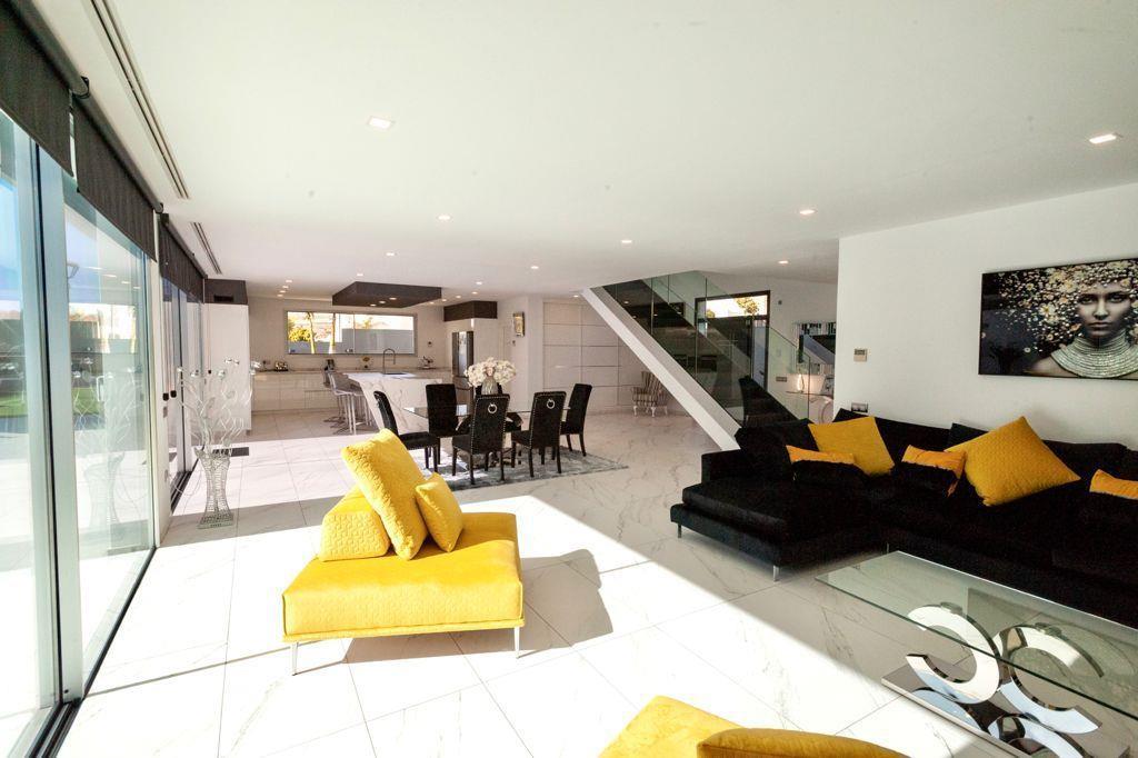 Purchase: House (38670)