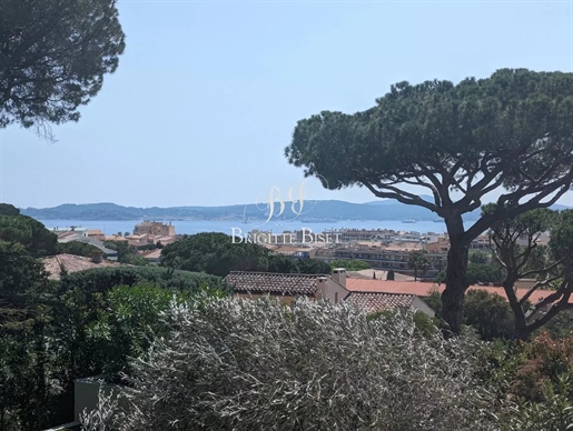Villa te koop in Sainte Maxime met zeezicht