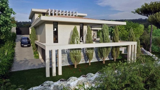 Te koop in Sainte Maxime nieuwe villa met luxe voorzieningen!