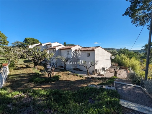 For sale charming property in a Provencal hamlet in la Garde Freinet